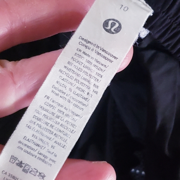 Lululemon Lightweight Cargo Mid-Rise Hiking Pant - Black 10 - Picture 7 of 12